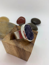 Load image into Gallery viewer, Slab cut amethyst and sterling silver unisex ring

